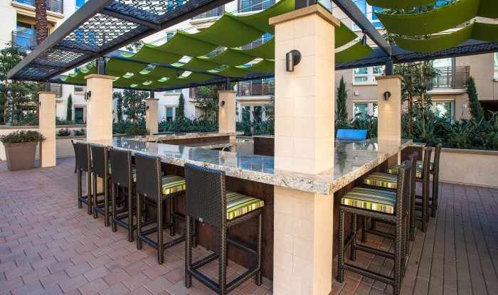 Outdoor Lounge | Riverview Apartments, San Jose, CA | The Irvine Company